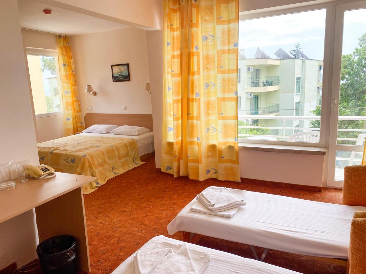 Vezhen Hotel - Free Parking Golden Sands Bagian luar foto