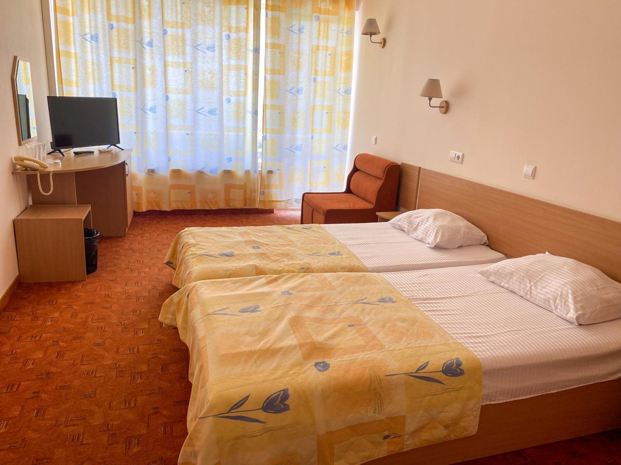 Vezhen Hotel - Free Parking Golden Sands Bagian luar foto