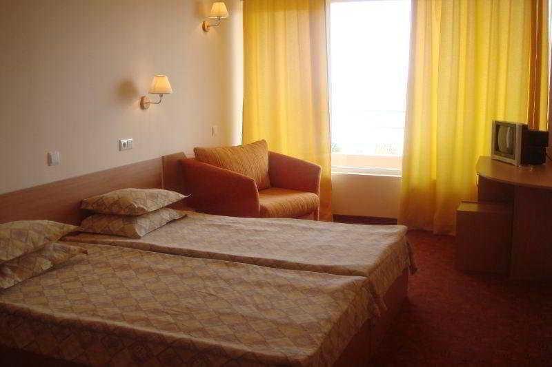Vezhen Hotel - Free Parking Golden Sands Bagian luar foto